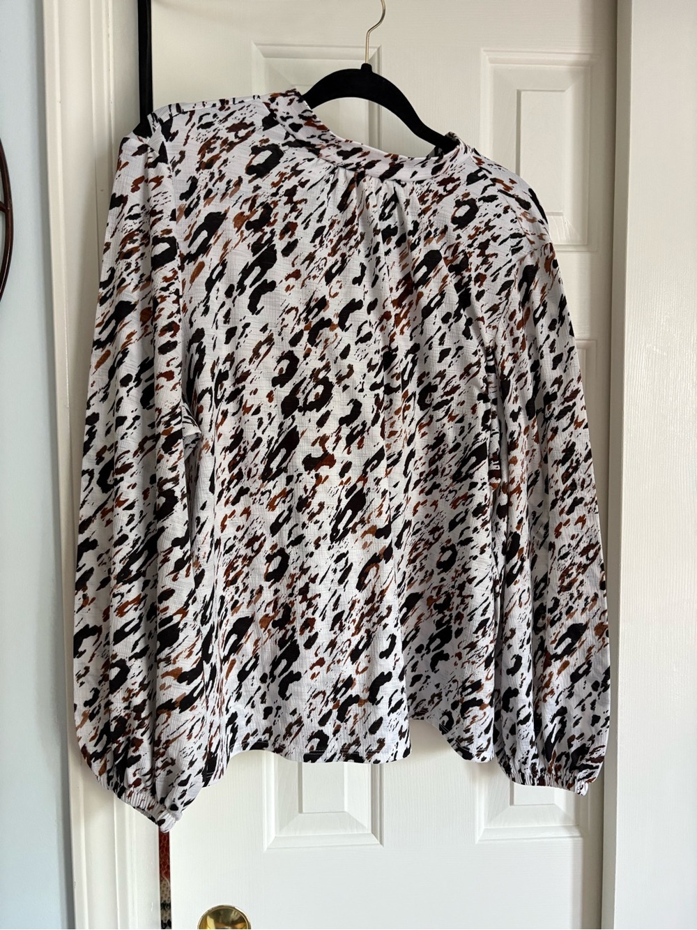 Jennifer Lopez White Blouse with Black and Brown Abstract Print